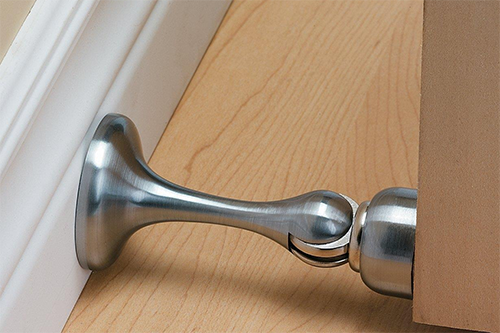 Do you know how to install the door stopper?
